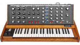 Изображение продукта Moog Minimoog Voyager Old School монофонический аналоговый синтезатор 